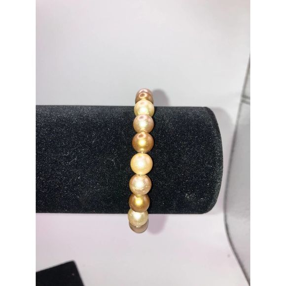 Homemade Faux Gold & Cream Colored Pearls Stretchy 2.75 Bracelet! - Picture 8 of 11